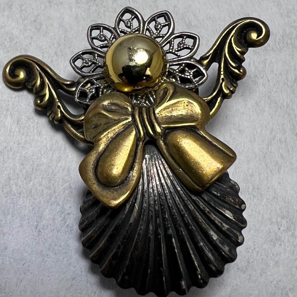 Vintage Ornate Gold Silver Tone Flower‎ Shell Bow Brooch Pin Angelic Design